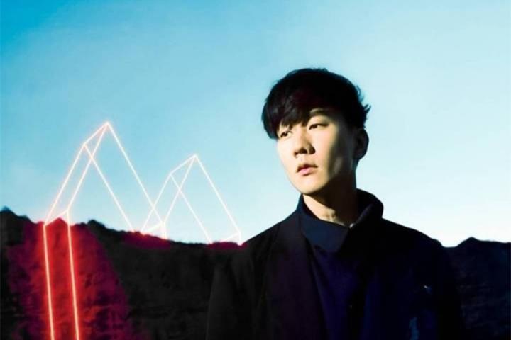 林俊杰新单电影版MV上线：手握《小瓶子》，装平凡日子