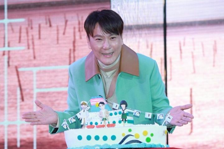 张信哲举办新专《拥恒》记者会，坦白分享曾经遭遇过的失恋