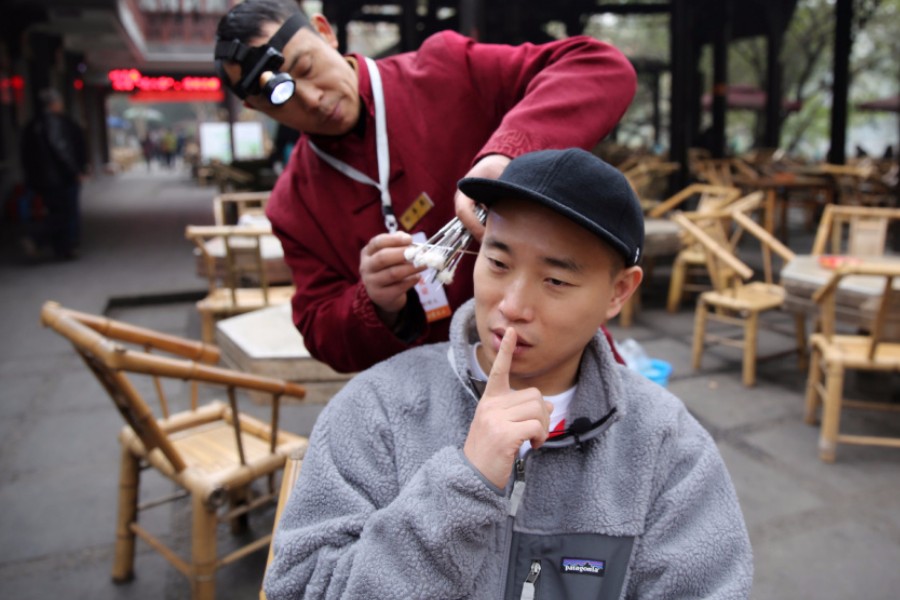 姜gary的中国之旅，这回狗哥要穿上唐装唱着rap亮相了