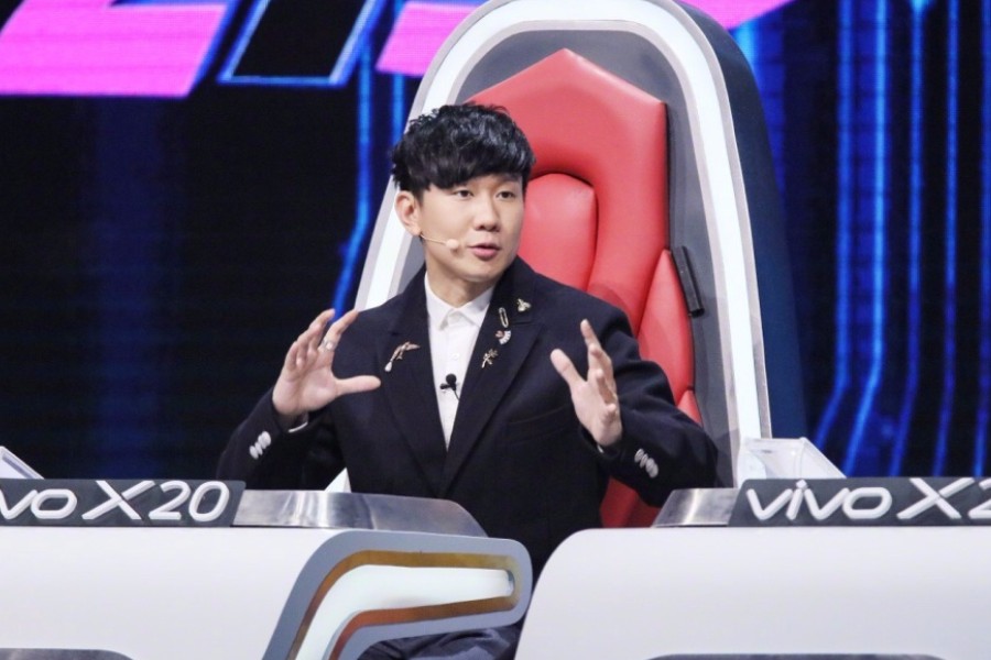 林俊杰翻唱《除了爱你还能爱谁》，字字戳心让人泪目