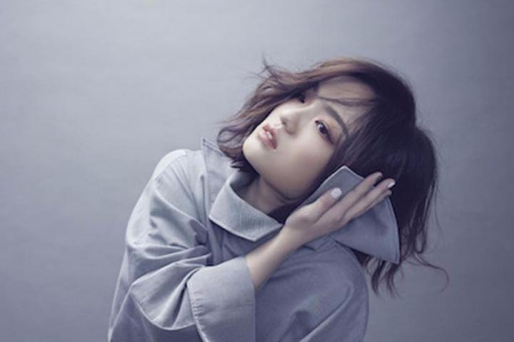 徐佳莹重回创作，听听《言不由衷》都说了些什么