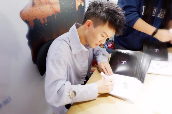 周深新单曲《何处是天涯》MV上线，听说涉及电影剧透