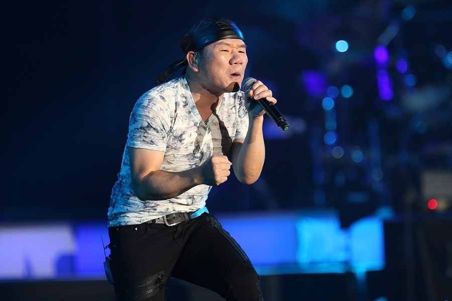 赵传携手30年前成名曲制作团队，上线新歌《逆风飞行》