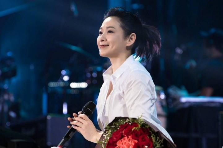 刘若英全新单曲《粉丝》发布，献给粉丝更给自己