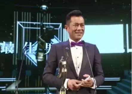 隐退歌坛10年的他再度开嗓,居然靠一首歌就打败了陈奕迅…